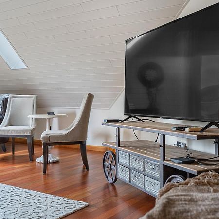 Parkland301 Sunlit 2,000 Ft² Penthouse With Mtn View Apartment Canmore Ngoại thất bức ảnh
