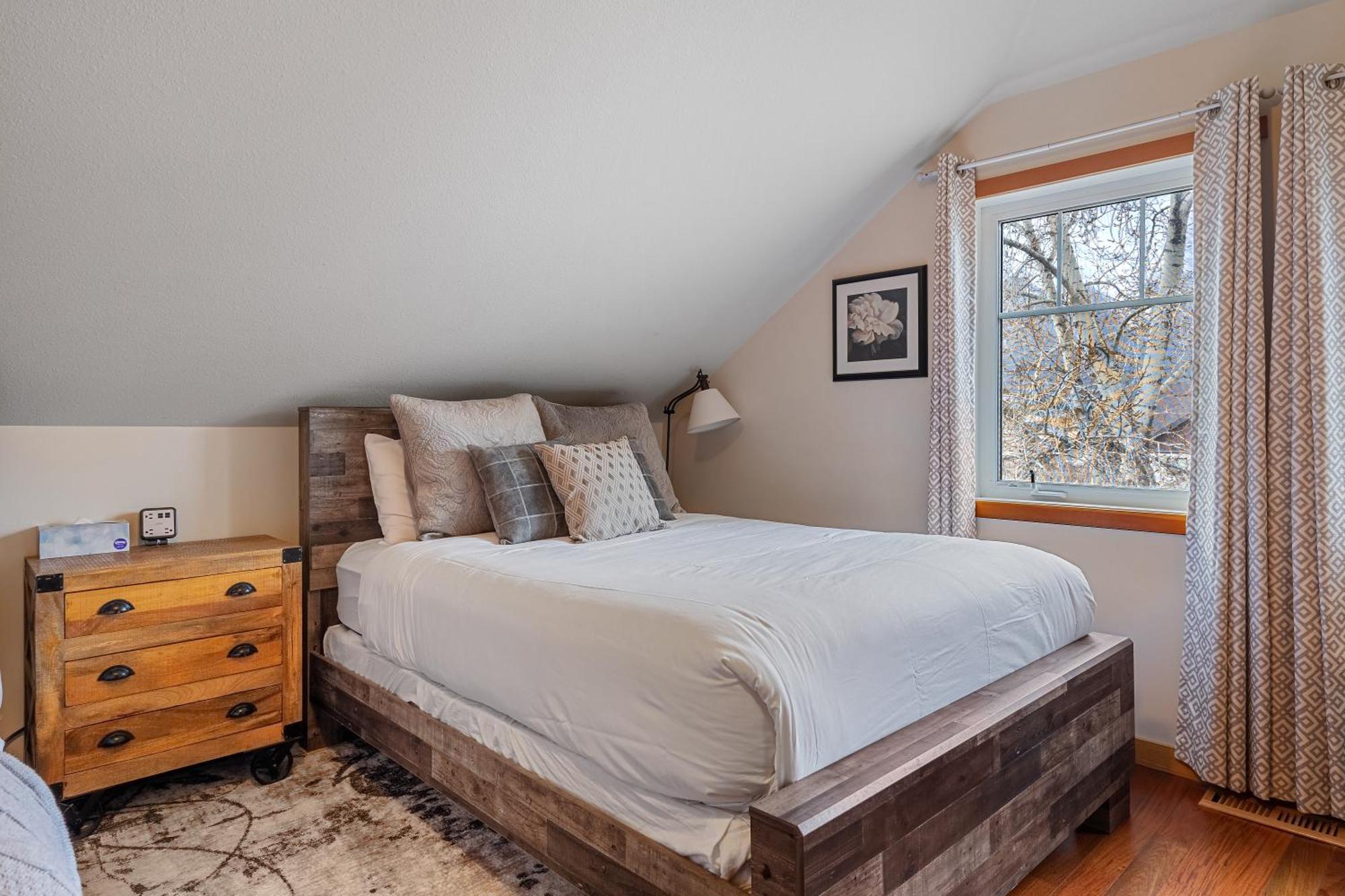 Parkland301 Sunlit 2,000 Ft² Penthouse With Mtn View Apartment Canmore Ngoại thất bức ảnh